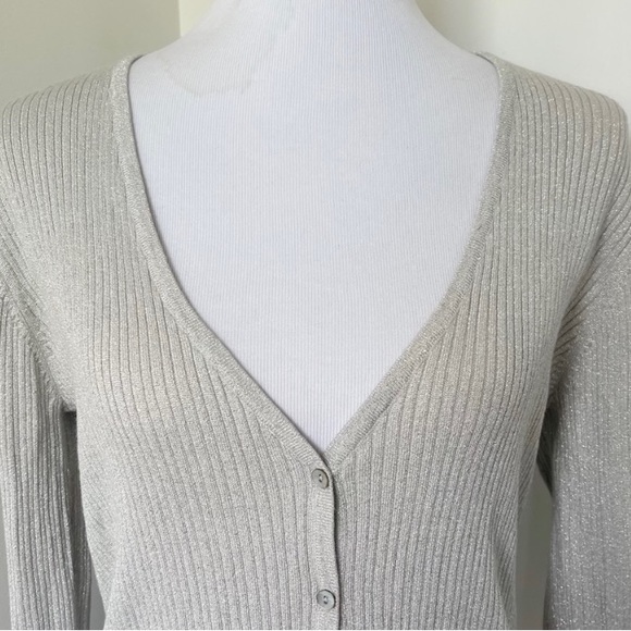 🐨 CHICO’S Silver Taupe Shimmer Lightweight Button Up Long Sleeve Cardigan 2 L - Picture 6 of 10
